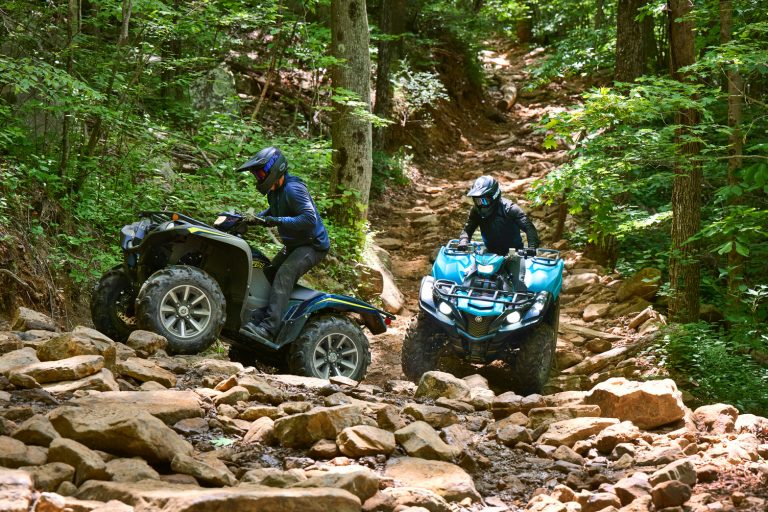 TOP TIER RIDING & RELAXING RIDING SAINT-RAYMOND AND THE SURROUNDING  AREA’S PRESTIGIOUS SNOWMOBILING EXPERIENCE